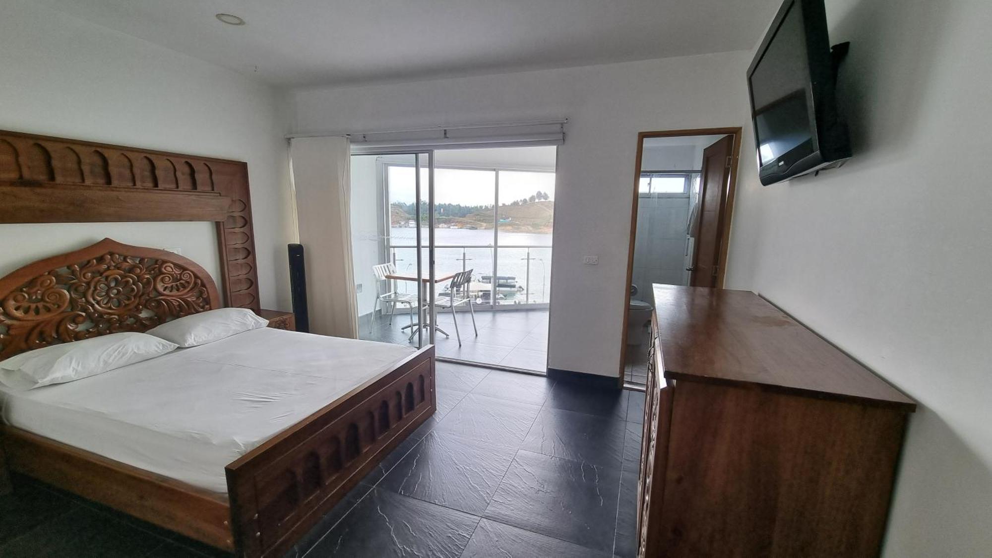 Hotel Portobelo Guatape Exterior photo