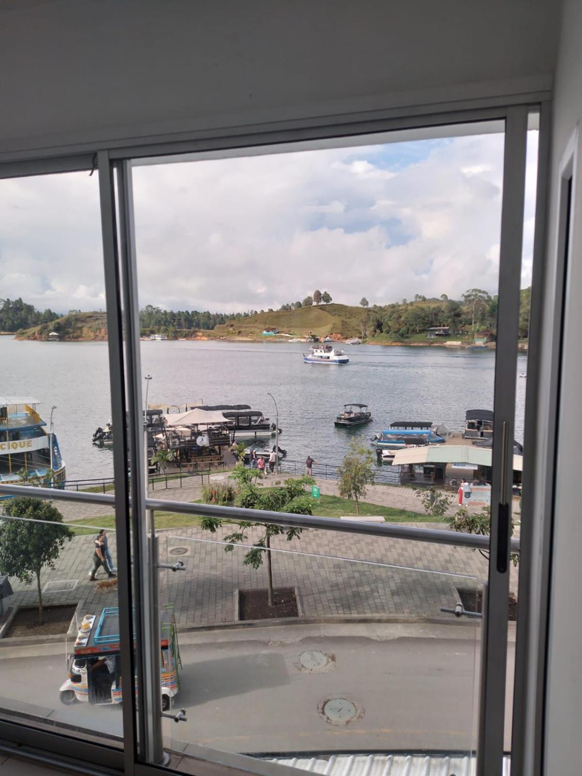 Hotel Portobelo Guatape Exterior photo